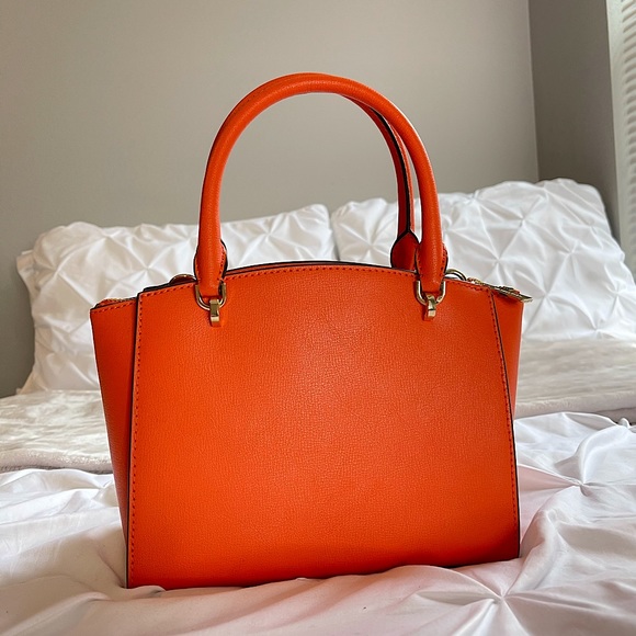 *BRAND NEW* Michael Kors Purse - Picture 3 of 5